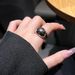 anello con motivo a martello liscio anello da donna in metallo alla moda avanzato semplice irregolare anello per dito indice_voghion.com