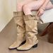 Damen-Ankle-Boots aus Wildleder mit spitzer Zehenpartie, Blockabsatz, schmaler Passform und Faltenrock_voghion.com