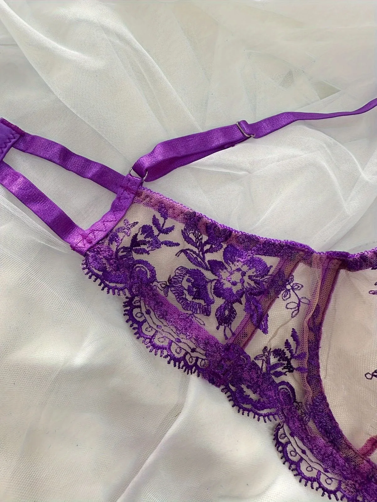 Kagano pārrobežu ārējās tirdzniecības karsti pārdodams ziedu izšuvums perspektīvs siets seksīgs, ērts, vienkāršs un dāsns apakšveļas komplekts_voghion.com