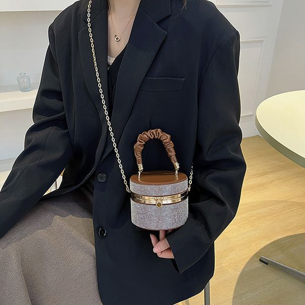 Borsa a secchiello alla moda con diamanti Flash Mini in stile occidentale semplice primaverile 2023 Nuova borsa a tracolla con catena plissettata all-match per le donne_voghion.com