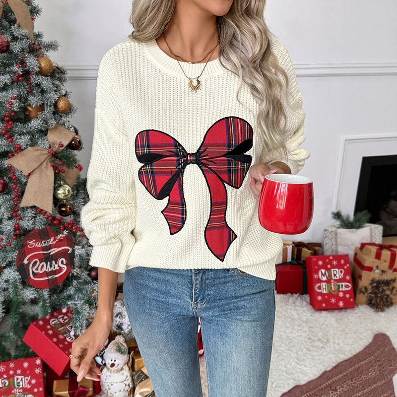 « Pull de Noël Fair Isle – Tricot acrylique à nœud papillon (Crème) | Doux et confortable »_voghion.com