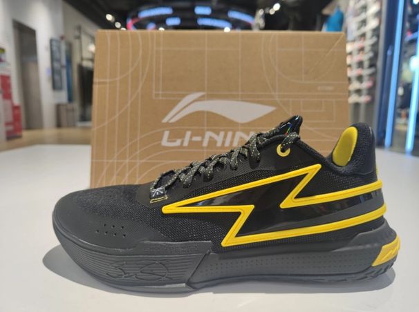 Li Ning 2024 New Arrival Wade Generation Z Son Of Lighing Men's Plaid Shock-Absorbing Basketball Shoes Abpu027_voghion.com