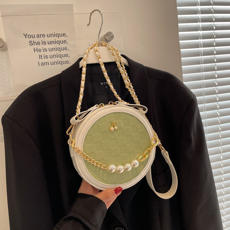 This year's popular 2023, new fashion pearl chain bag, high-end texture, versatile, niche cross body small round bag_voghion.com