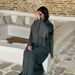 Elegantes muslimisches Abaya-Kleid – schlichter langärmeliger Kaftan mit versteckten Knöpfen und verzierten Details (Dunkelgrün, S-XXL)_voghion.com