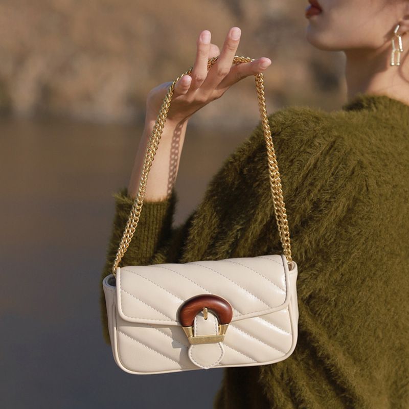 Xiaoxiangfg Sac à bandoulière texturé en chaîne de fil brodé 2021 Nouvelle édition coréenne Petit sac carré polyvalent pour_voghion.com