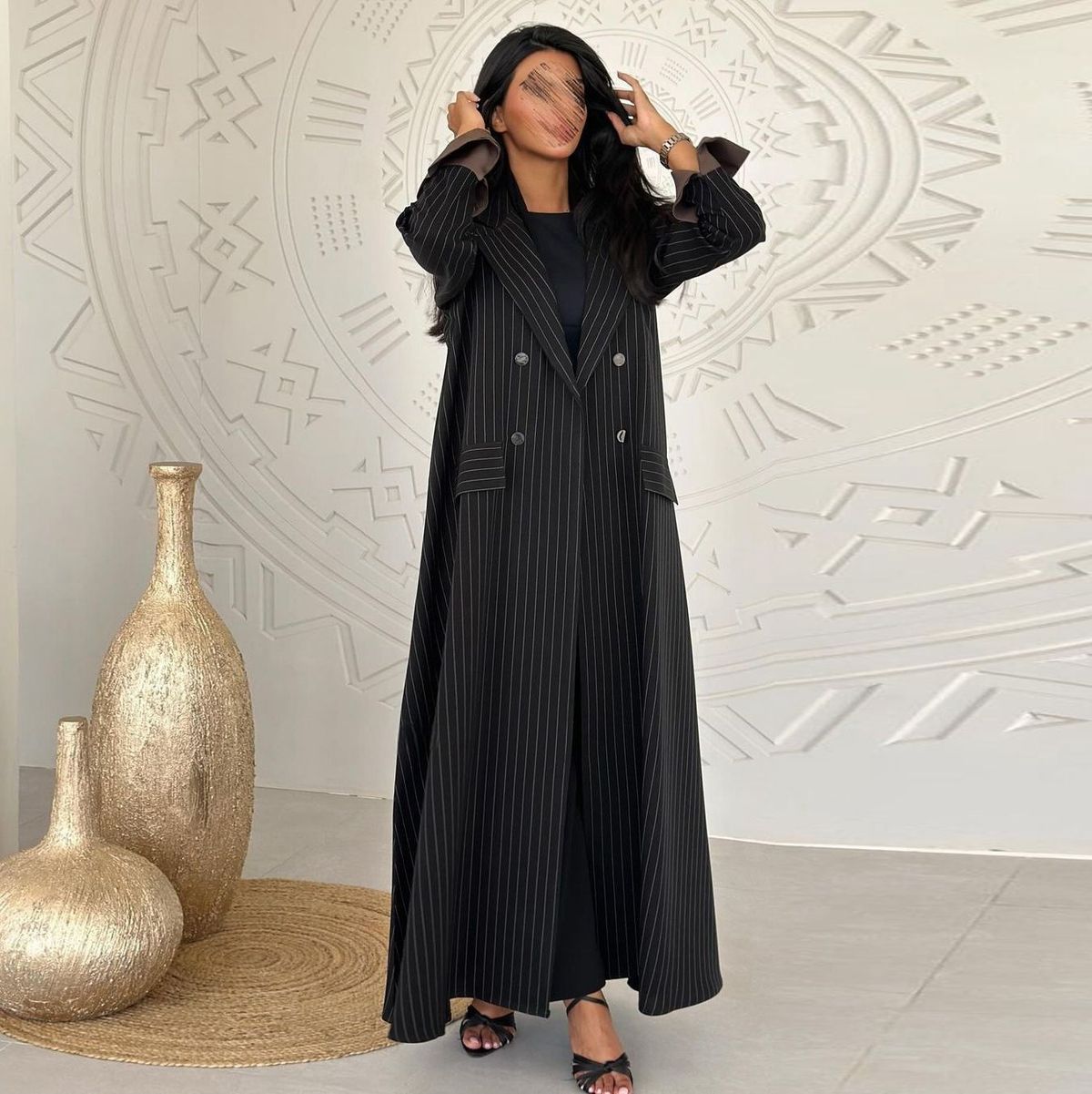 Damenbekleidung Elegantes gestreiftes Abaya-Kleid – schlichter langärmliger Kaftan mit Knopfleiste vorne für Arbeit und Reisen_voghion.com
