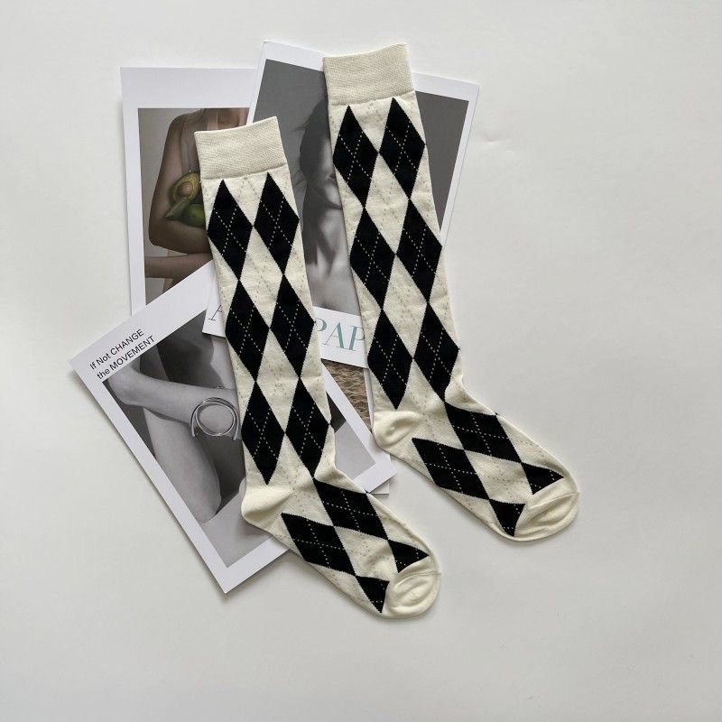 Chaussettes tendance pour femmes, style matelassé, bloc de couleurs, printemps, tube haut, long mollet, personnalité, 2025d_voghion.com