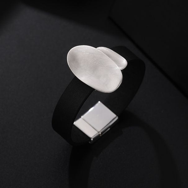 Brushed Oval Versatile Metal High-end Simple Women's Leather Bracelet_voghion.com