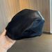 PU-Lederkappe Kinder Herbst und Winter Britische Retro Anti-Verschleiß-Vorwärtshut Mode Persönlichkeit Schwarze Baskenmütze Männer_voghion.com
