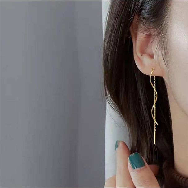Fresh And Slimming Wave Ear Thread 2024 New Titanium Steel Elegant Long Tassel Earrings Simple Sweet_voghion.com