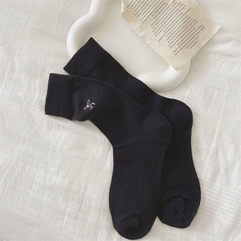 2025 Spring And Summer New Butterfly Embroidery Pure Desire Wind Lightweight Breathable Stacked Socks_voghion.com