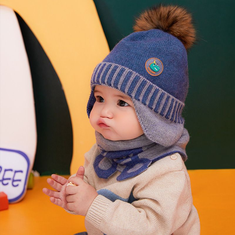 Warme Strickmütze für Babys und Kinder mit Ohrenklappen – Weiche Wintermütze für Jungen und Mädchen (0–6 Jahre) – Niedliche Tiermotive (Dinosaurier, Hase, Einhorn)_voghion.com