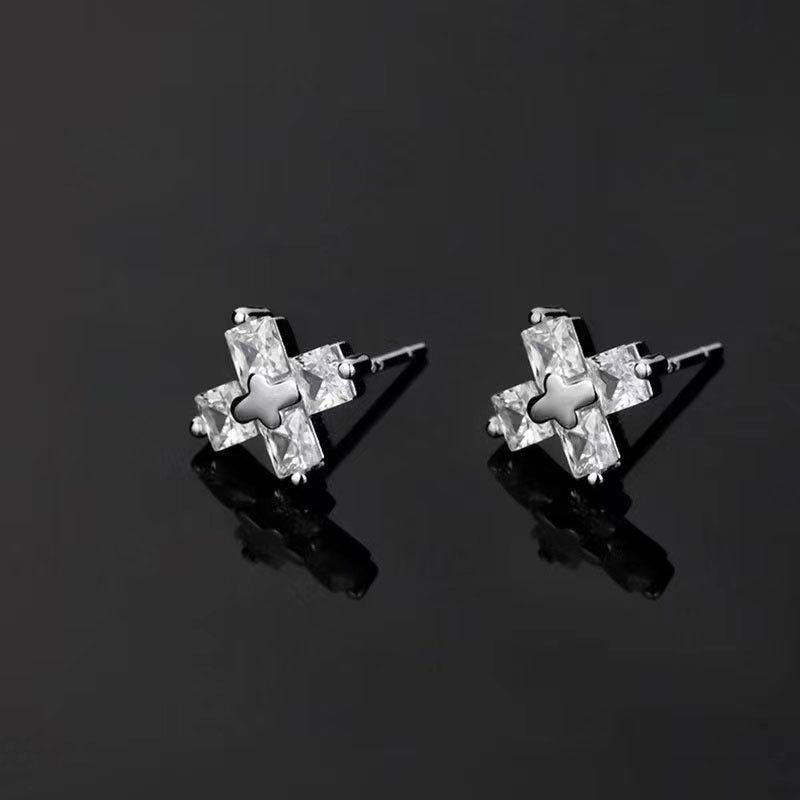  Nadel Kräiz, Zirkon Ouerréng, Männlech Ins, Ruffian, Schéin Ouerréng, männlech kal an elegant Stil, Héichwäerteg, Super Flash, Explosive Flash_voghion.com