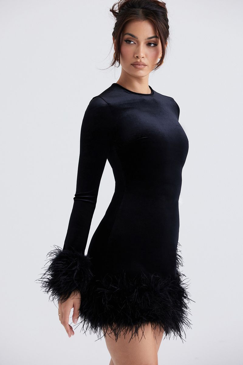 Strickkleid für Damenbekleidung mit schmaler Taille und schmaler Passform, mittellanger Herbst- und Winterrock mit langen Ärmeln und Fellbündchen und Saum_voghion.com