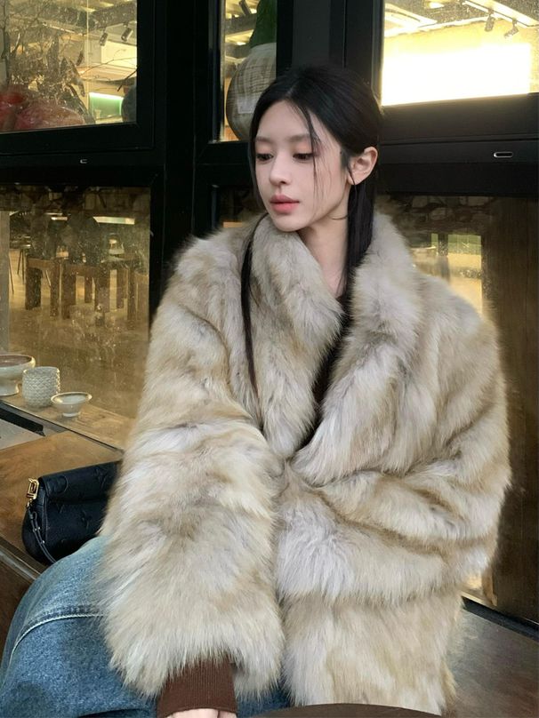 Coat For Women Winter Short Thick Fashionable Eco-friendly Fox Fur High-end Gradient Two-tone Fluffy Overcoat_voghion.com