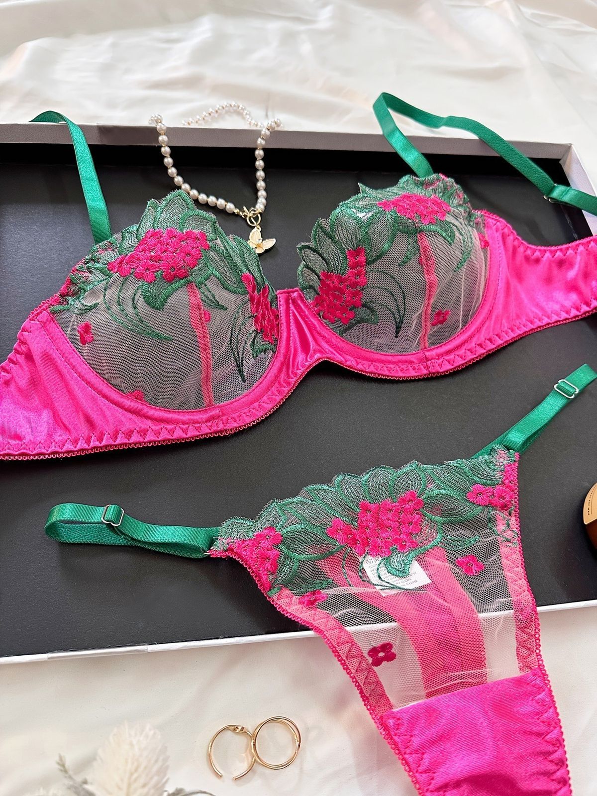 Intimo da donna, nuovo set di biancheria intima con tre punti di sutura sexy in rete e ricamo prospettico, pantaloni da donna a T, tentazione_voghion.com