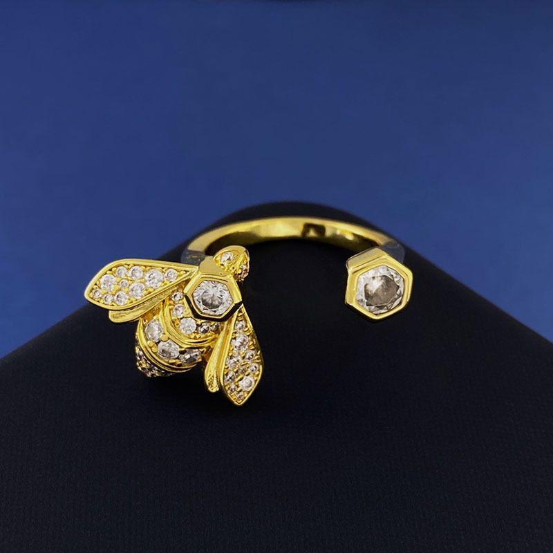 Damesmykker Asymmetriske øreringe, Bee Single Diamond, Udsøgt Zirkon, Retro Smykker til daglig pendling, Sæt med øreringe_voghion.com