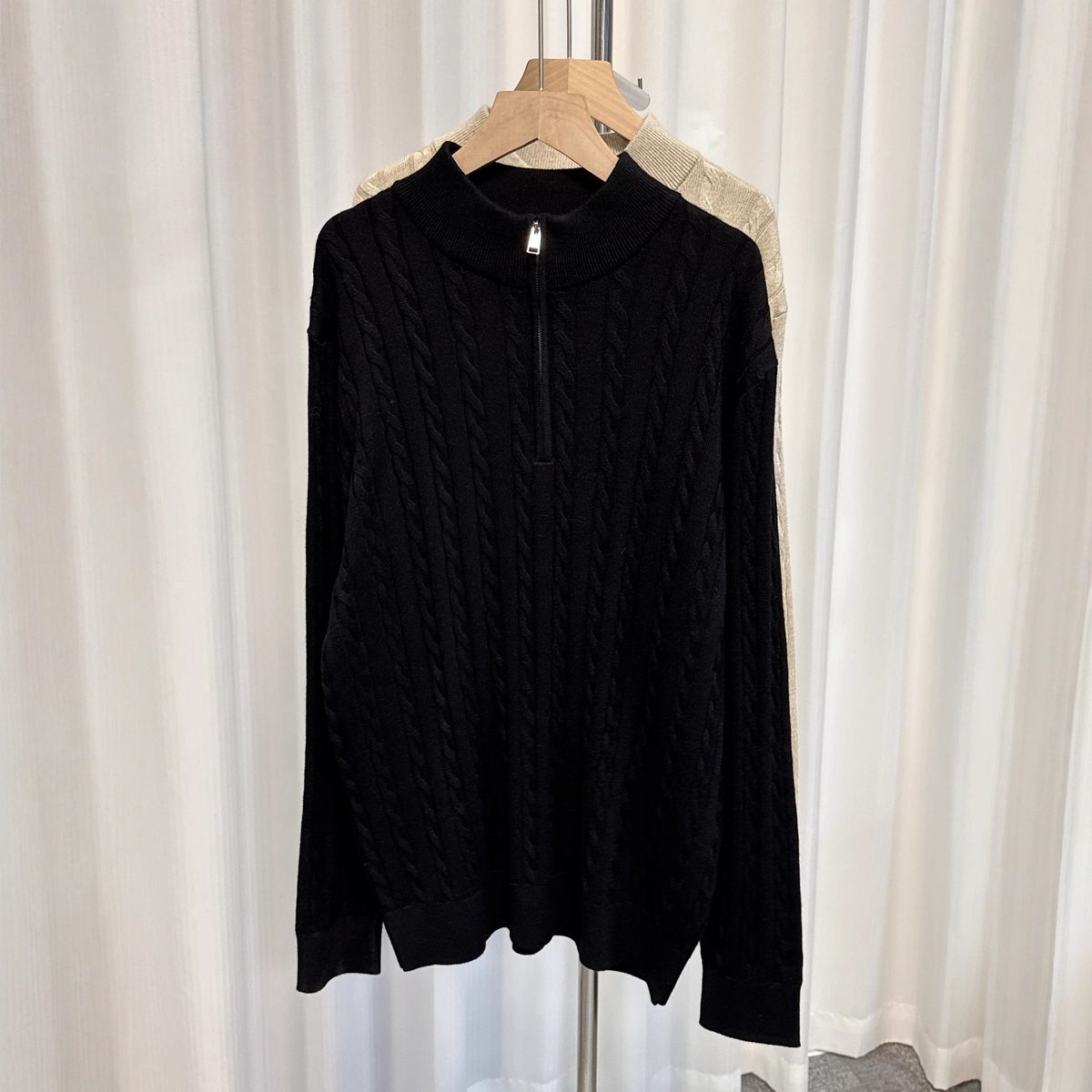 Herren-Strickpullover mit halbem Reißverschluss – Winterpullover aus Wolle, lässiges Langarmshirt für Herbst und Winter (Schwarz, Ton)_voghion.com