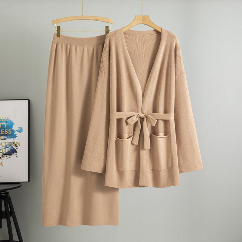 Elegantes Damen-Strickset für den Herbst: Rock und Strickjacke – V-Ausschnitt, lockerer Schnitt, langer Rock mit passendem Strickoberteil (erhältlich in Beige und Khaki)_voghion.com
