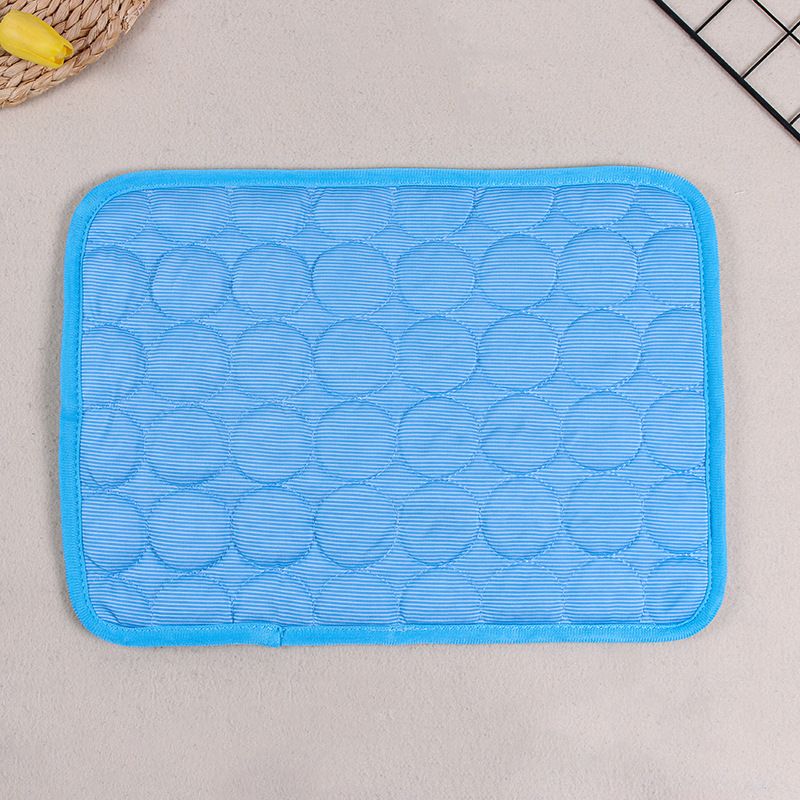 Supplies Summer Solid Color Ice Silk Mat Cool Breathable Dog Bed Bottom Mesh Wear-Resistant Pet Cat Mattress Pad_voghion.com