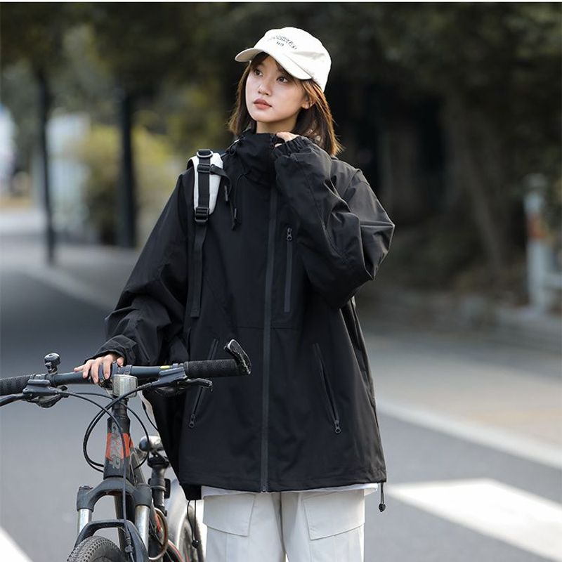 Outdoor New Model Loose Fit Mountaineering Windproof Waterproof Warm Couple Style Jacket For Men_voghion.com
