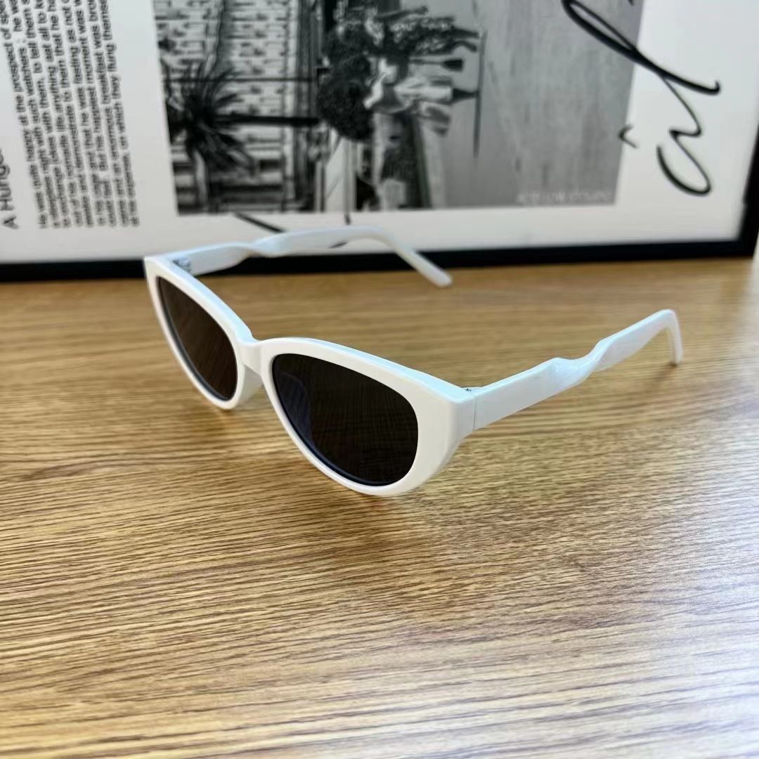 New popular cat eye small frame for women's fashion trend sunshade sunglasses 20320_voghion.com
