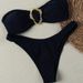 Ženska oblačila, razcepljeni zgornji del bikinija z izrezom, kovinski dodatki, kopalke, enobarvne_voghion.com