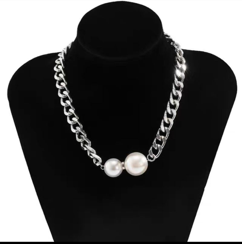 2025 New Fashion Personality Large And Small Pearl Beads Connected Gold Metal Flat Chain Necklace INS_voghion.com