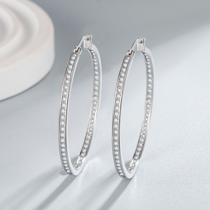 Ouerréng mat groussen Kreesdesign, Perséinlechkeet, Moud, Liicht, Luxus, Stil, liicht agebett Diamanten_voghion.com