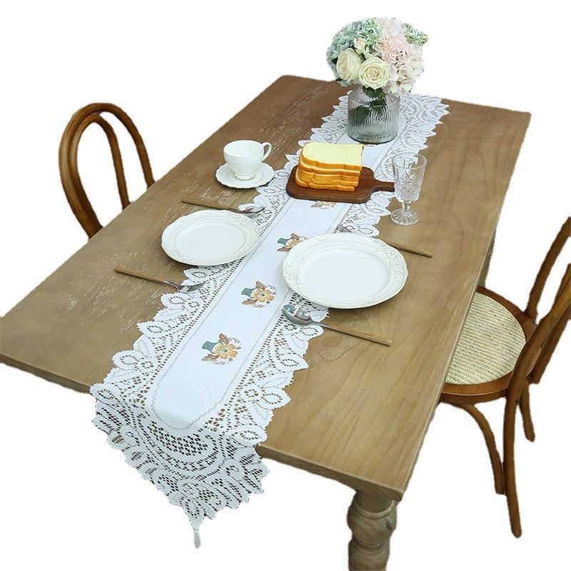 Vintage-Tischläufer aus Spitze mit Blumendruck und Quasten – Esszimmerdekor im amerikanischen Stil für Zuhause (2er-Set)_voghion.com