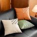 Cuscino da comodino in pelle con piccolo plaid ricamato, stile 2025, leggero, di lusso, di alta qualità, per auto e ufficio_voghion.com