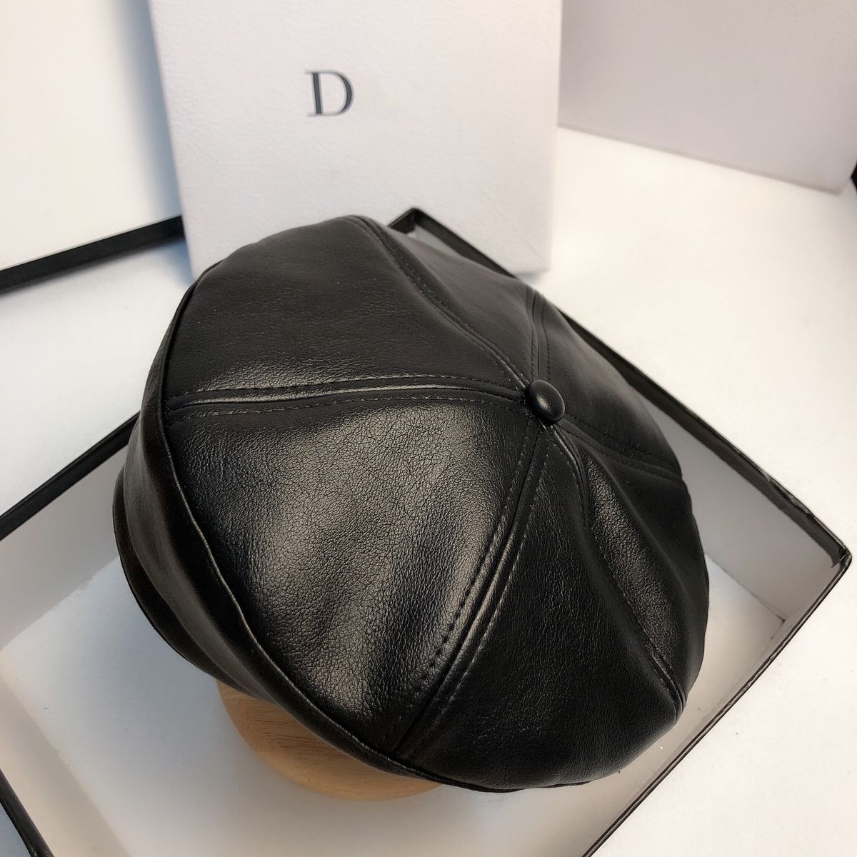 Autumn and winter new matte leather octagonal hat street literature and art versatile painter hat_voghion.com