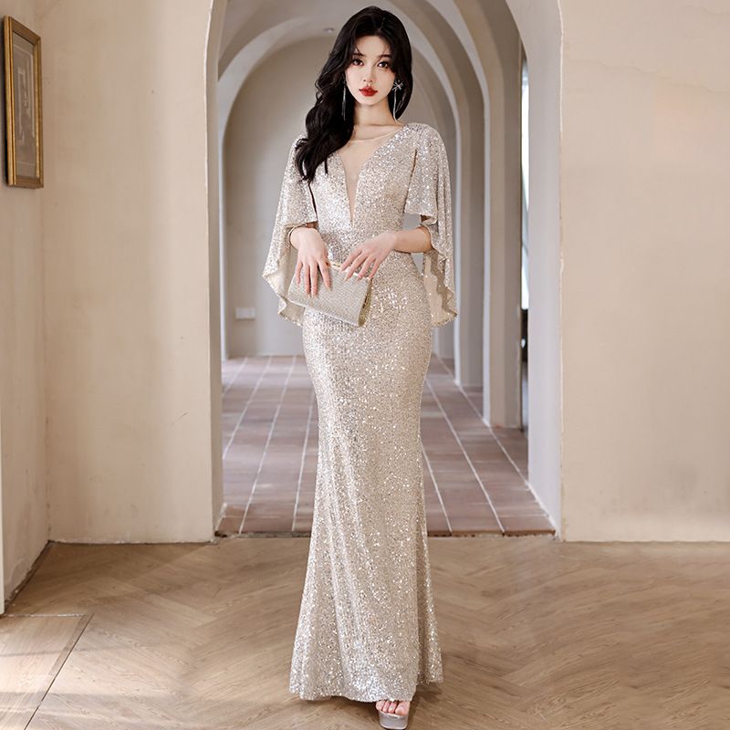 Damenbekleidung Abendkleid Weiblich Neuer Stil High-End-Temperament Host Fischschwanz Abschlusskleid Rock Champagner Farbe Kunst Prüfungsrock_voghion.com