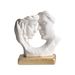 Sculpture de couple s'embrassant en céramique blanche pure - Figurine d'amour minimaliste pour décoration intérieure, cadeau d'anniversaire de mariage, souvenir romantique_voghion.com