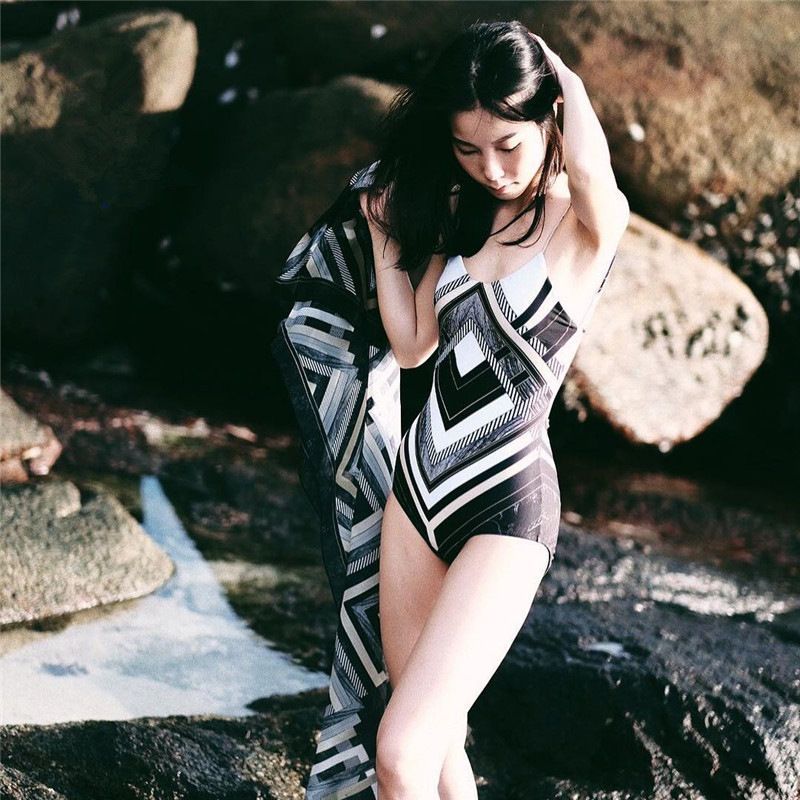 Thailand New Style Bikini Sexy Slimming Tummy Control Beautiful Back Pattern One-Piece Swimsuit For Women_voghion.com