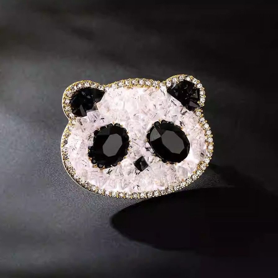 Kristall-Panda-Brosche, hochwertige weibliche Süße, Temperament, Corsage, Nischen-Design, Pin, exquisites Anzug-Zubehör_voghion.com
