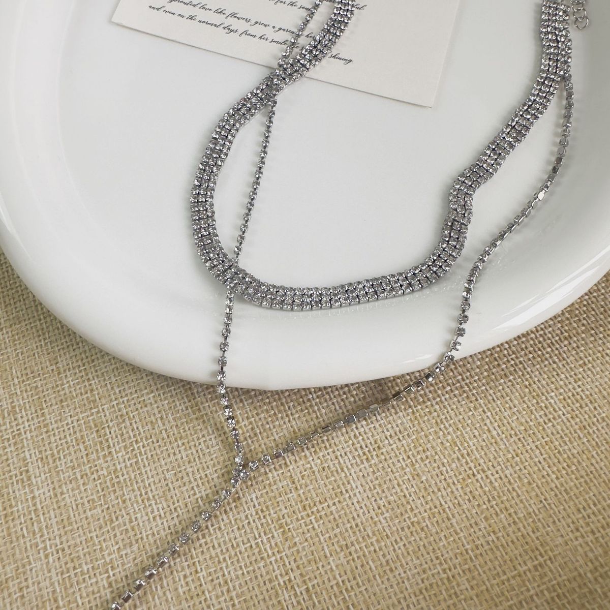 Collier à pampilles Super étincelant pour femmes, léger, luxueux, design de niche, chaîne de poitrine, chaîne de clavicule avancée_voghion.com