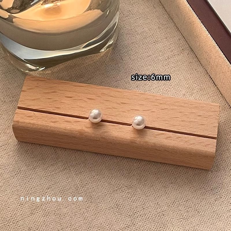 Orecchini a bottone con perle di alta qualità, eleganti e alla moda, di lusso minimalista per le donne, accessori Yiwu per autunno inverno_voghion.com