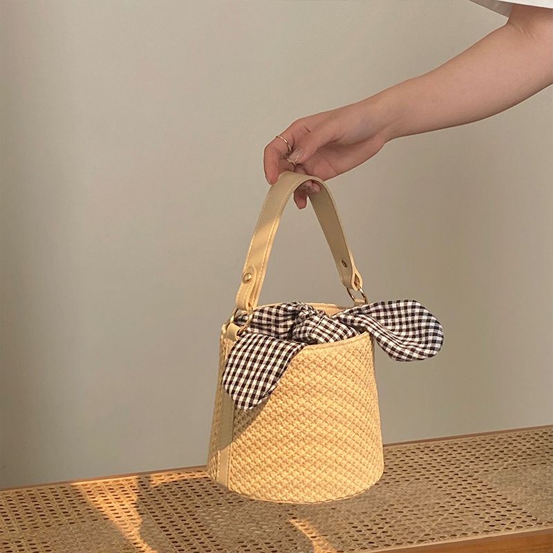 Stroheimer 2025 Sommermode Internet-Promi-Persönlichkeit Geknotete Handtasche Crossbody Woven Bag für Frauen_voghion.com