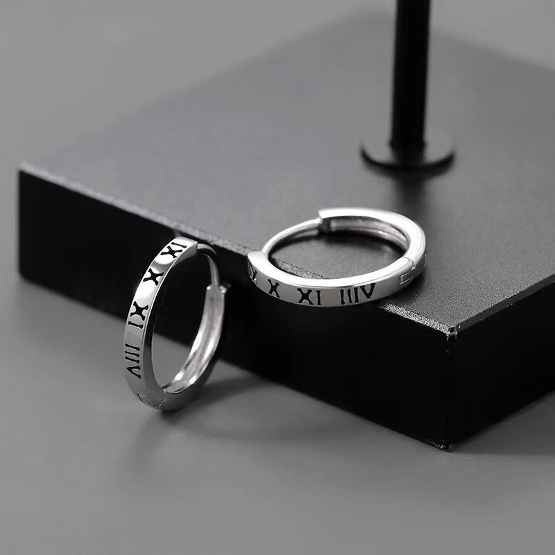 2024 Neue trendige Persönlichkeit Herren Nischendesign Sinn Ohrstecker Cooler Brief Ohrschmuck für Männer_voghion.com
