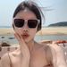 Sunscreen, large black frame, brown square, small sunglasses, internet celebrity, feminine Instagram, round face, Korean_voghion.com