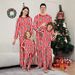 Pijama de pareja con estampado de rayas para padres e hijos, ideal para las fiestas navideñas._voghion.com