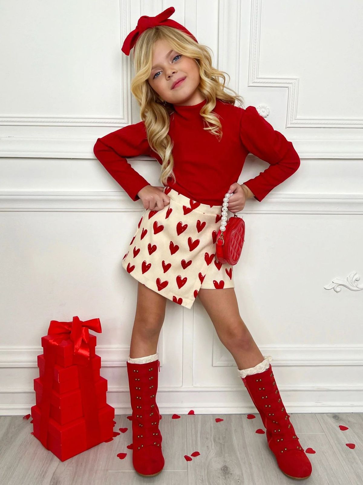 "Elegantes Strick-Set mit langärmeligem Stehkragen und klassischem Rock mit Herz-Print und Kopftuch für Kleinkinder, Winter-Herbst-Outfit, weiche Baumwollmischung,_voghion.com