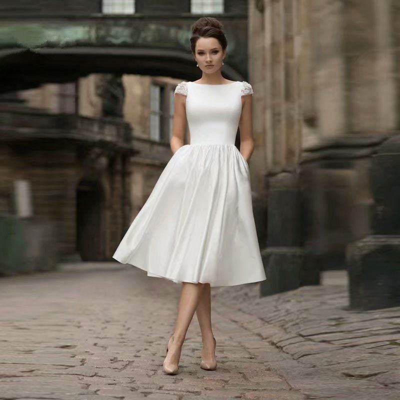short simple wedding dress round neck large size satin skirt_voghion.com