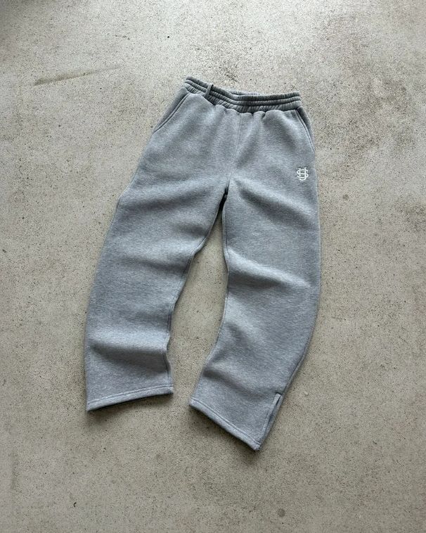 Streetwear-Jogginghose mit Stickerei – Übergroße Hip-Hop-Jogginghose mit Reißverschlusstaschen, High-Street-Unisex-Passform (Sonderfarben erhältlich)_voghion.com