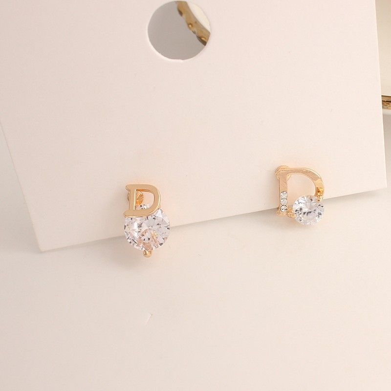 silver needle earrings asymmetrical D-shaped earrings simple female small  new trend high-end temperament earrings_voghion.com