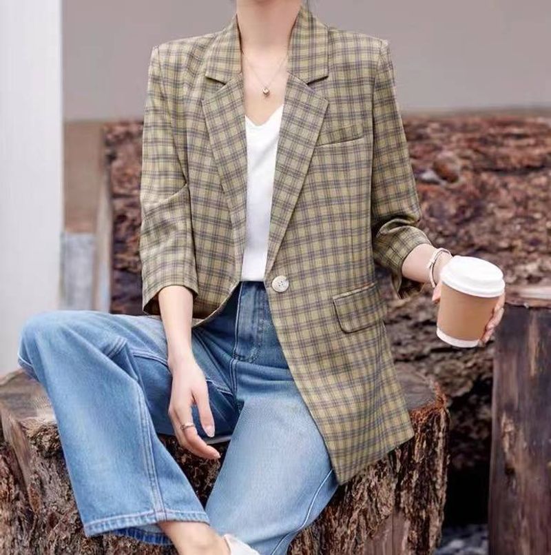 Veste de costume à carreaux, design fin et tendance, coupe cintrée, petit costume à manches 3/4, pour femme_voghion.com