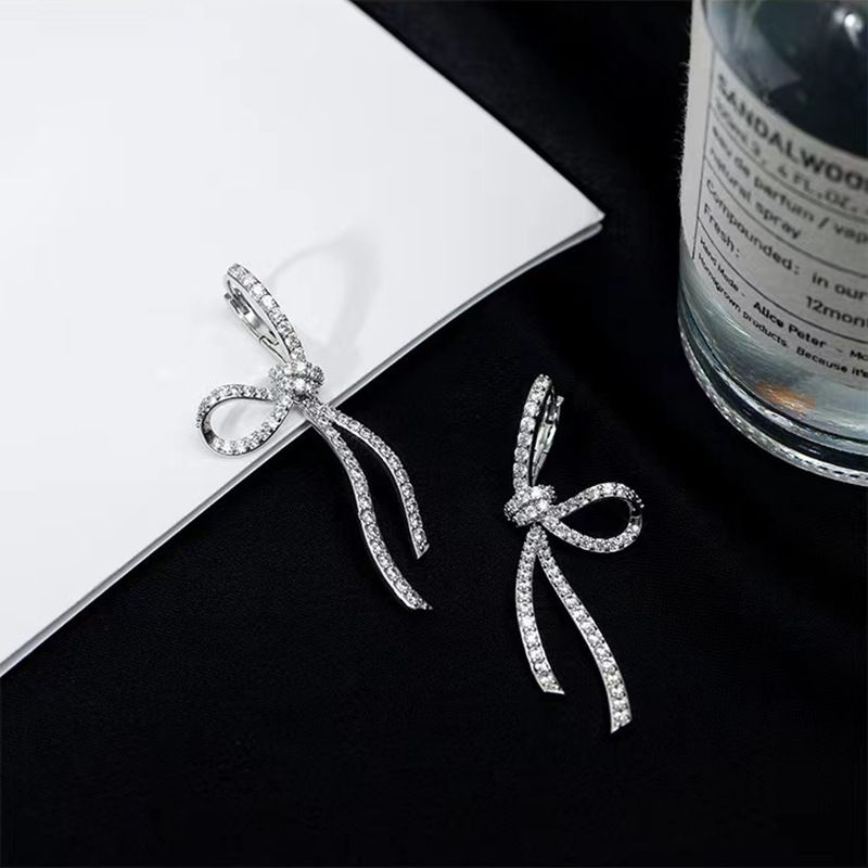 Full Diamond Bowknot Long Style High-end Sense Non-pierced Clips Light Luxury Temperament Ear Buckles Niche Round Face_voghion.com
