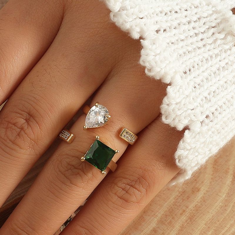 Damenschmuckset, modisch, personalisierter Retro-Ring, Palast-Stil, Smaragd-Edelstein-Design, Ring, Nischentemperament, High-End-Sinn, vielseitiger Ring_voghion.com