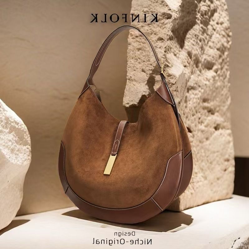 Damentaschen Damen-Unterarmtasche aus Wildleder im Reitsport-Design, Knödeltasche im Tragetaschen-Stil, Hand-Halbmondtasche, groß_voghion.com